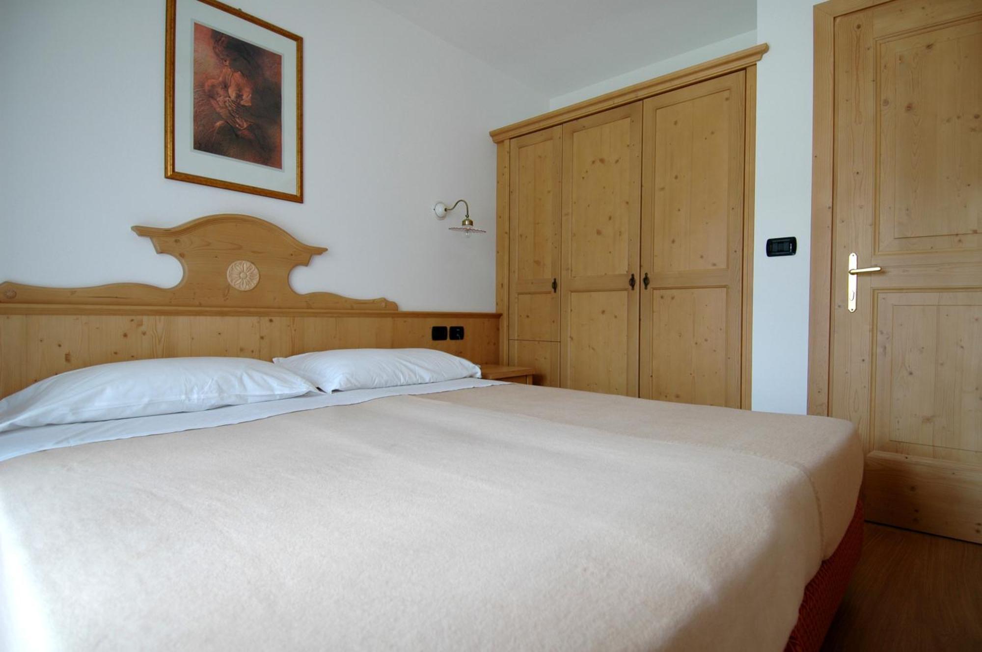 Residence Pez Gajard San Martino Di Castrozza Exteriör bild