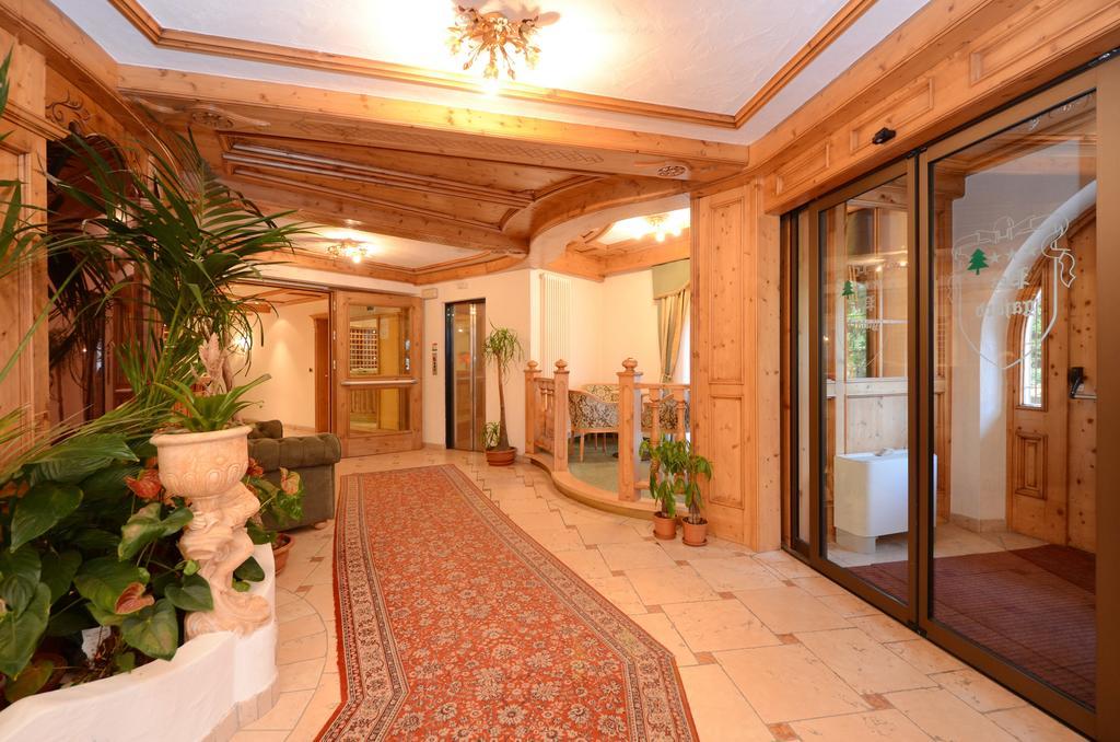 Residence Pez Gajard San Martino Di Castrozza Exteriör bild