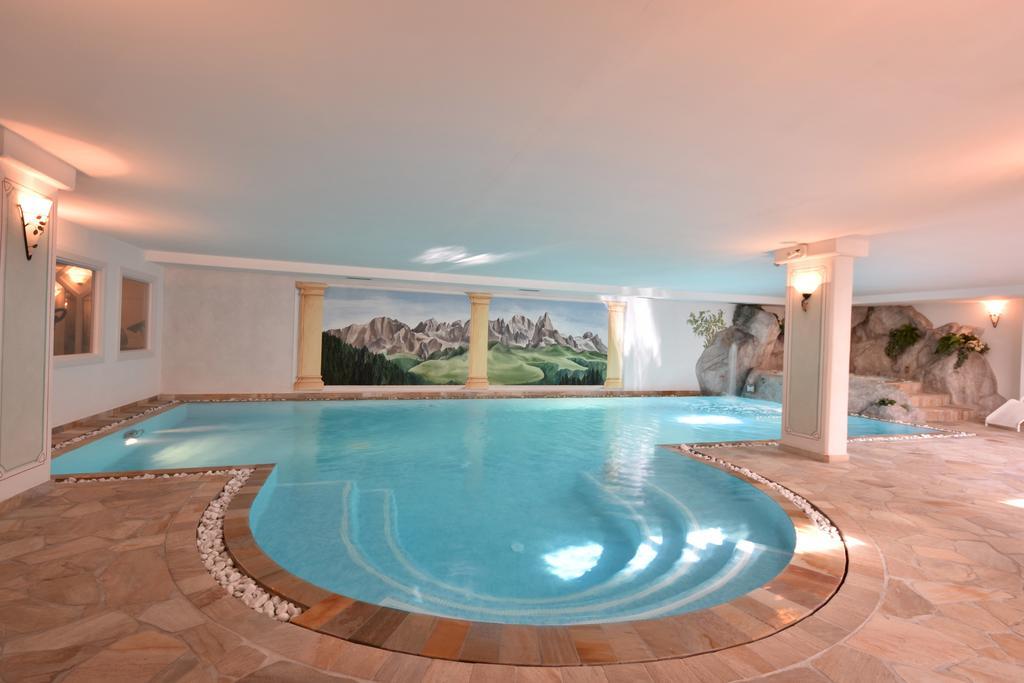 Residence Pez Gajard San Martino Di Castrozza Exteriör bild