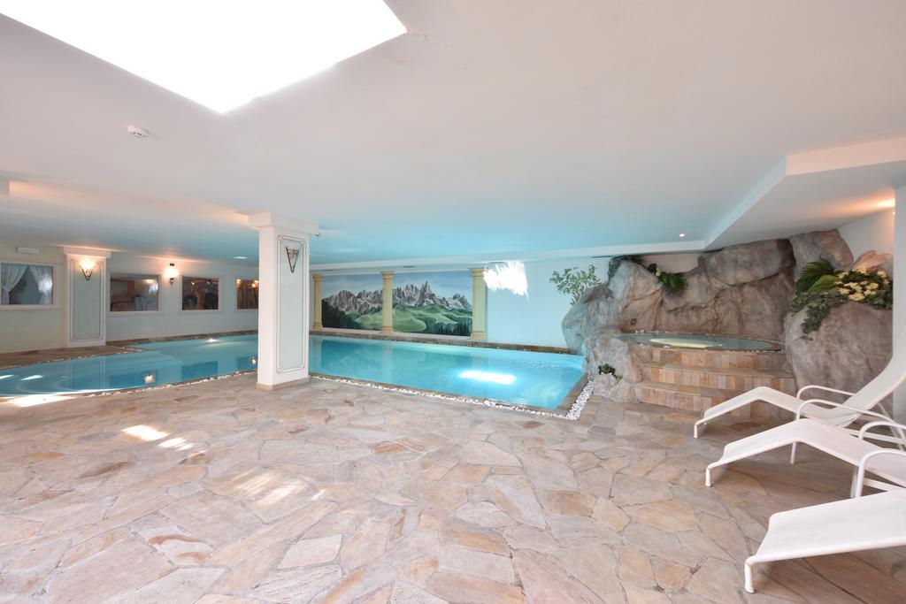 Residence Pez Gajard San Martino Di Castrozza Exteriör bild