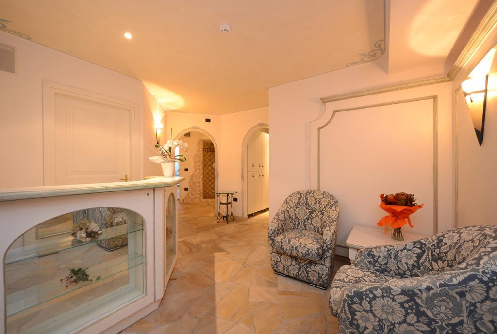 Residence Pez Gajard San Martino Di Castrozza Exteriör bild