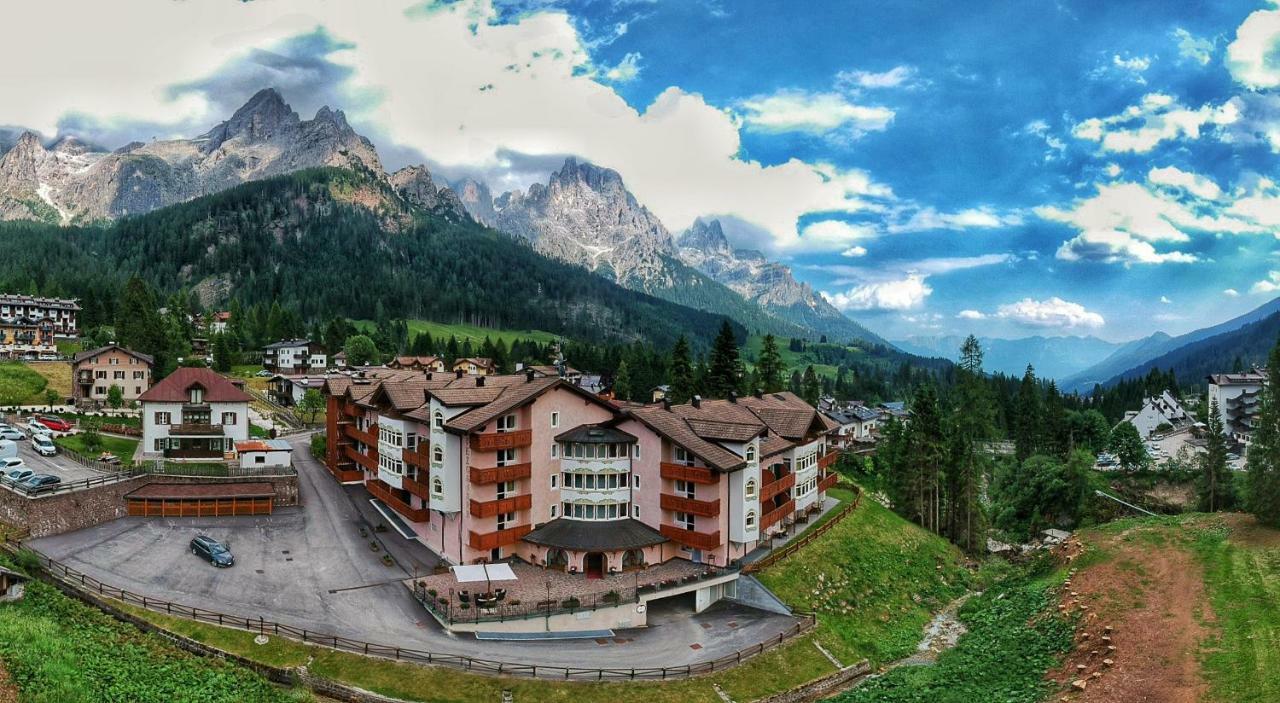 Residence Pez Gajard San Martino Di Castrozza Exteriör bild